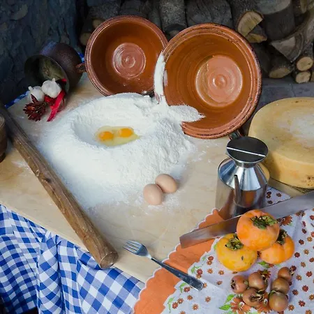 Сasa de vacaciones Locazione Turistica Ex Le Casette Di Cedromonte Panicale